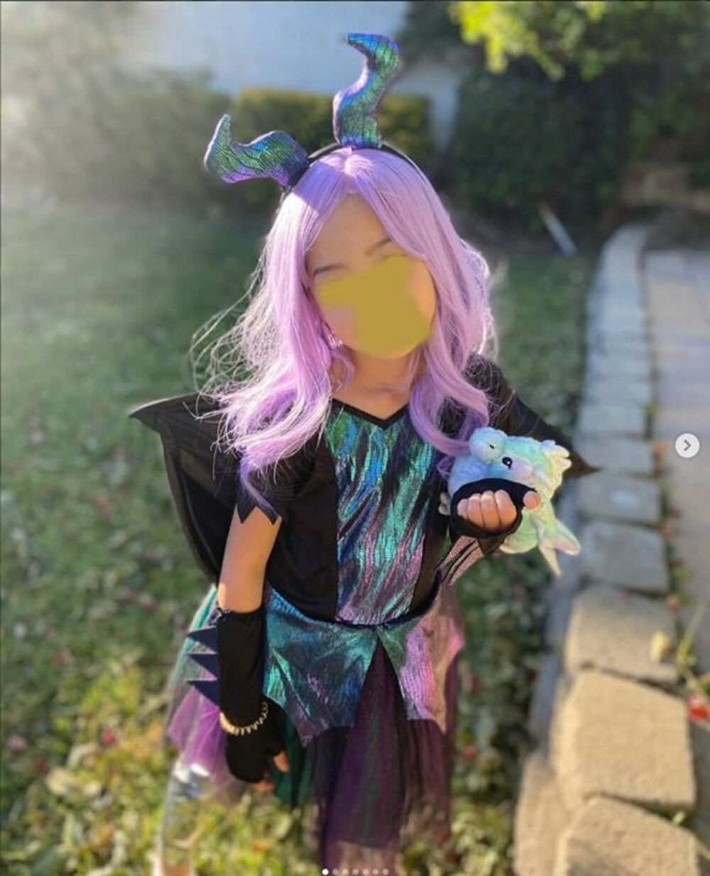 Girls Dragon Queen Costume Set M(8-10Y) with a Baby Dragon Plush, NO Wig